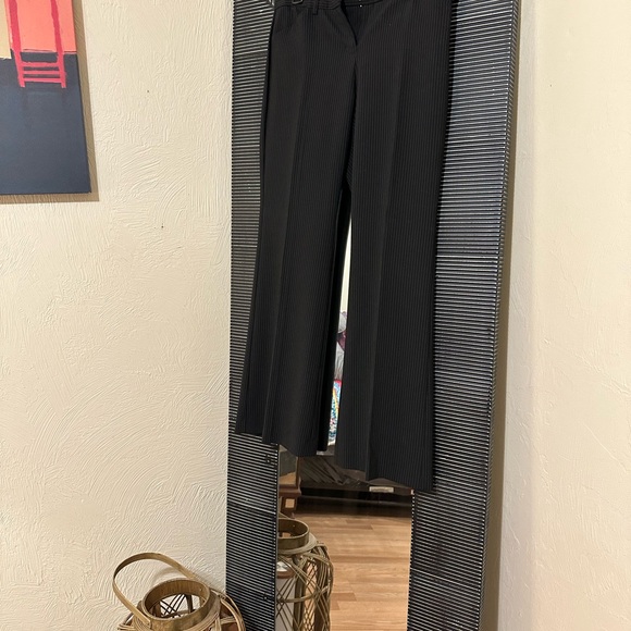 Express Editor Mid-rise bootcut black pinstripe pants size 2 Short - Picture 4 of 7
